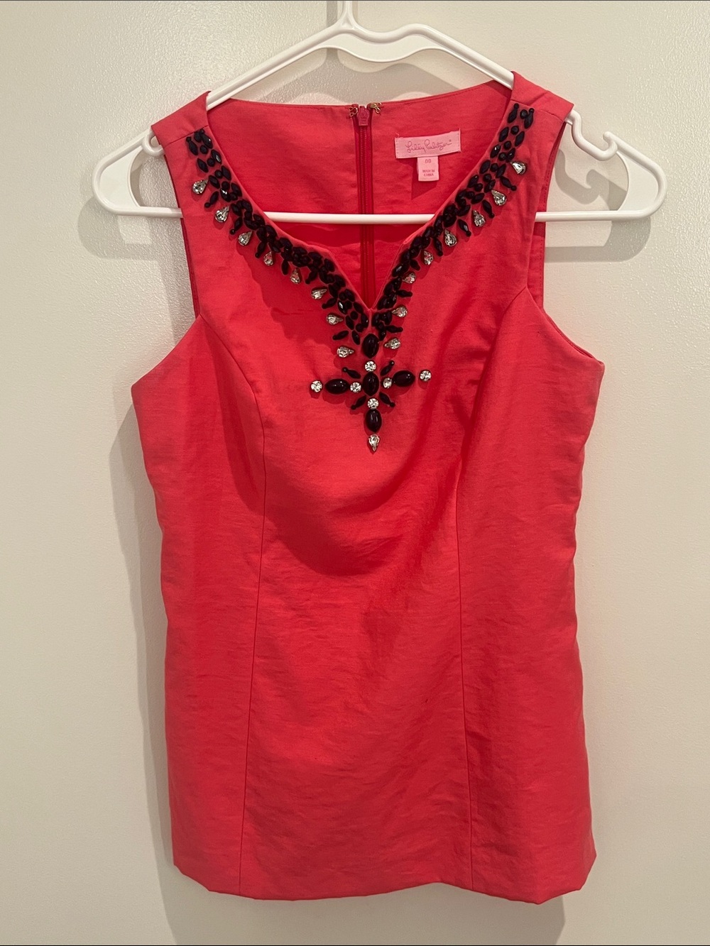 Lilly Pulitzer Coral Pink Jeweled V Neck Sleeveless Top Size 00